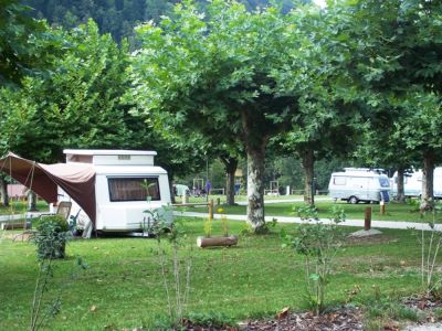 Camping de Saint-Claude : emplacements